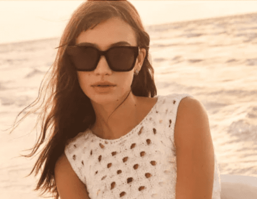 Quay Sunnies Up to 50% Off – Plus a Free Four-Piece Case When You Spend $150+