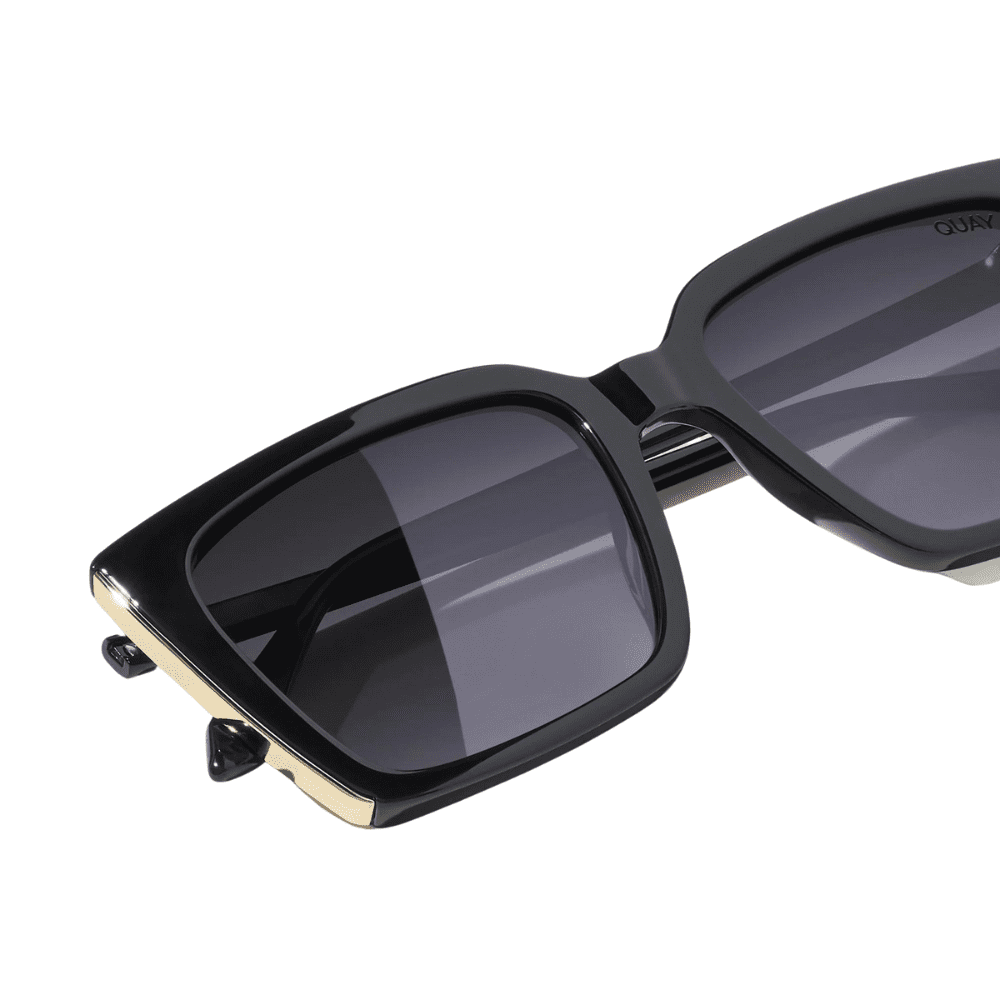 QUAY FRONT COVER BLACK/SMOKE POLARISED