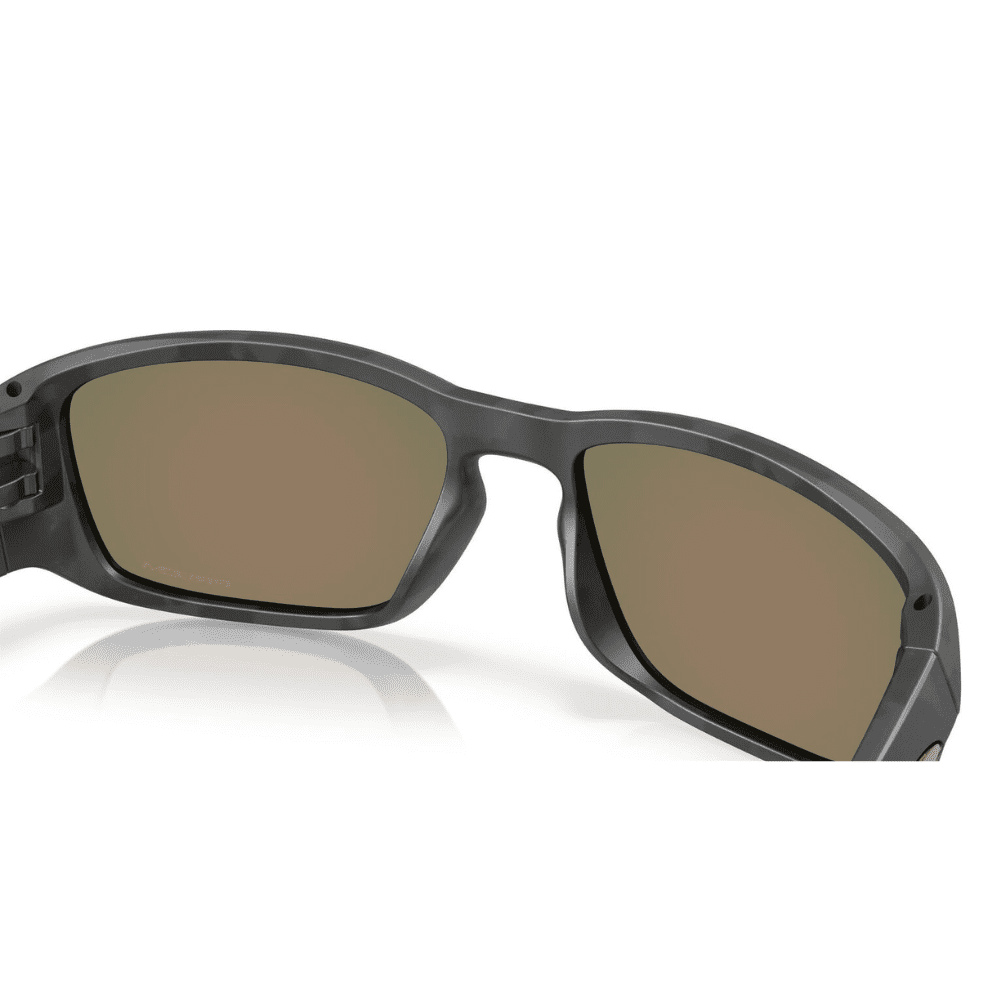 Oakley Tourniquet OO9521 0557 Matte Black Camo/Prizm Ruby