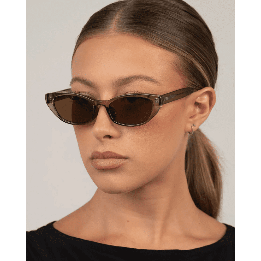 Otra Eyewear Shona Transparent Olive/Brown