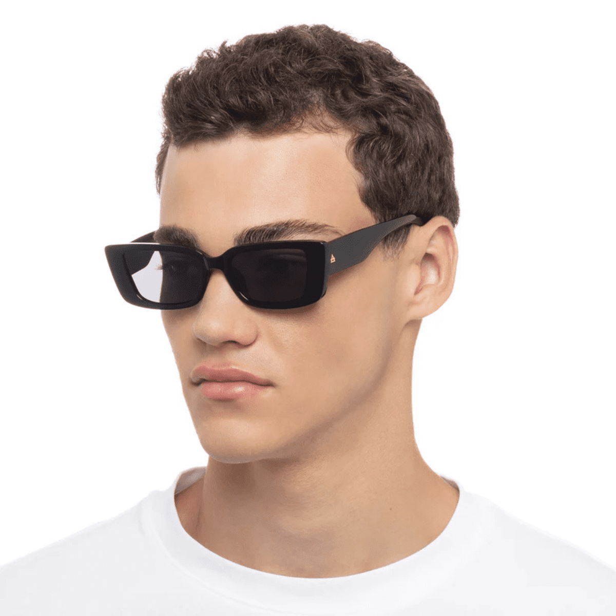 AIRE NOVAE 2342258 BLACK rectangle unisex sunglass culture side model male mens