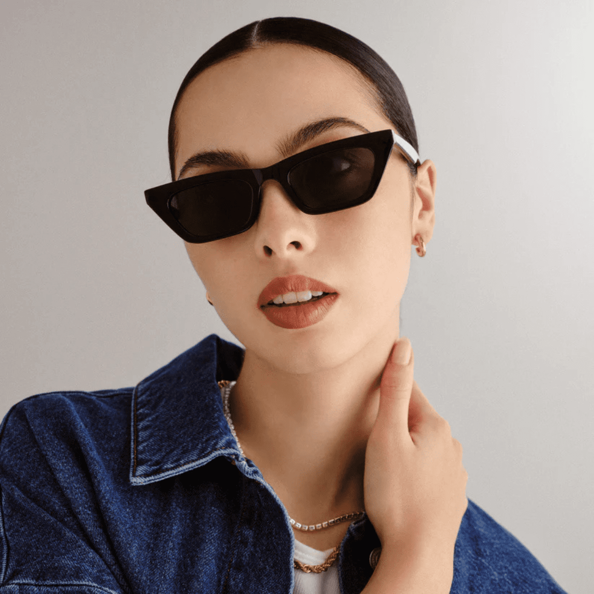 AIRE POLARIS 2222530 black cat eye womens sunglass culture front model female