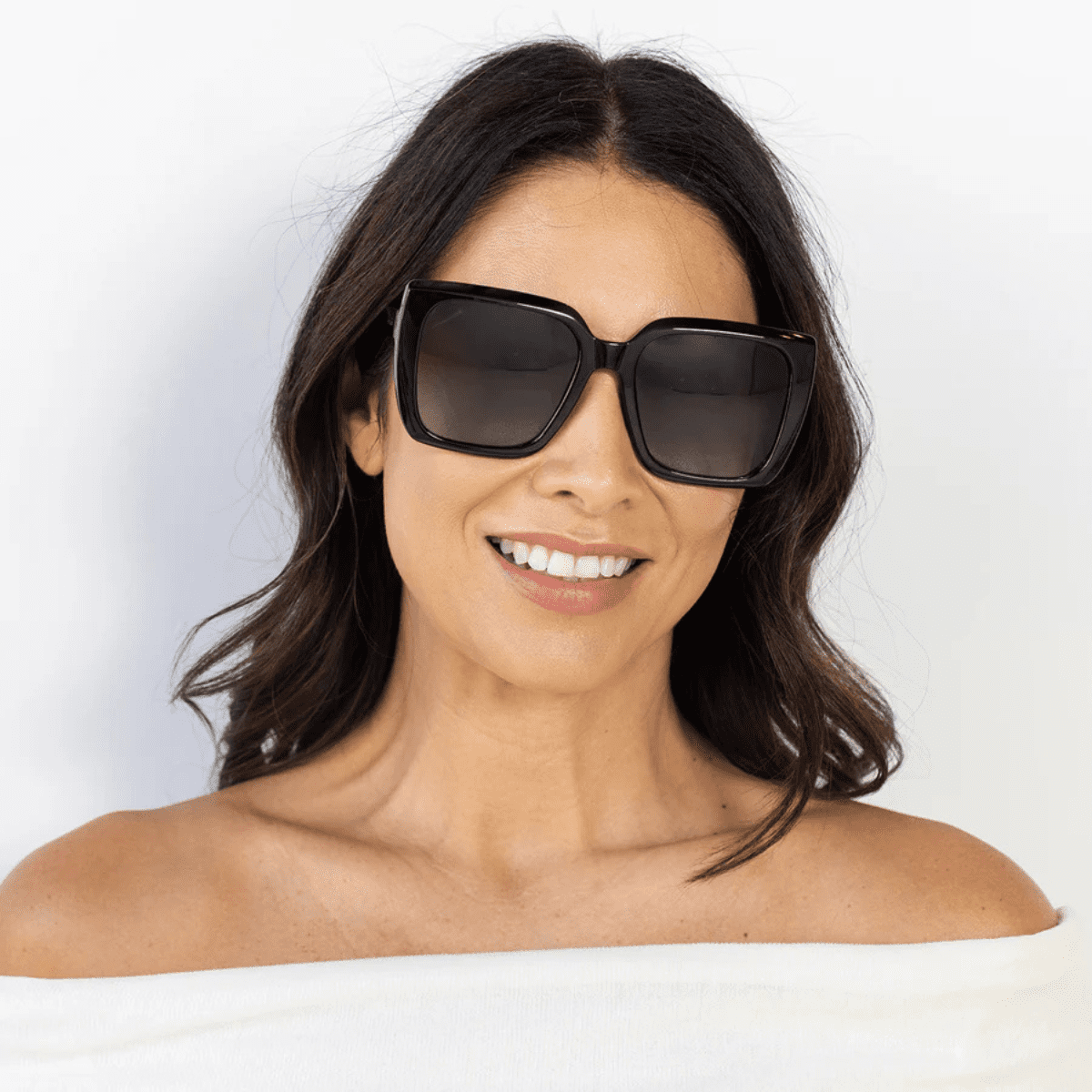 LOCELLO 3908B MACKENZIE oversized square womens black sunglass culture model