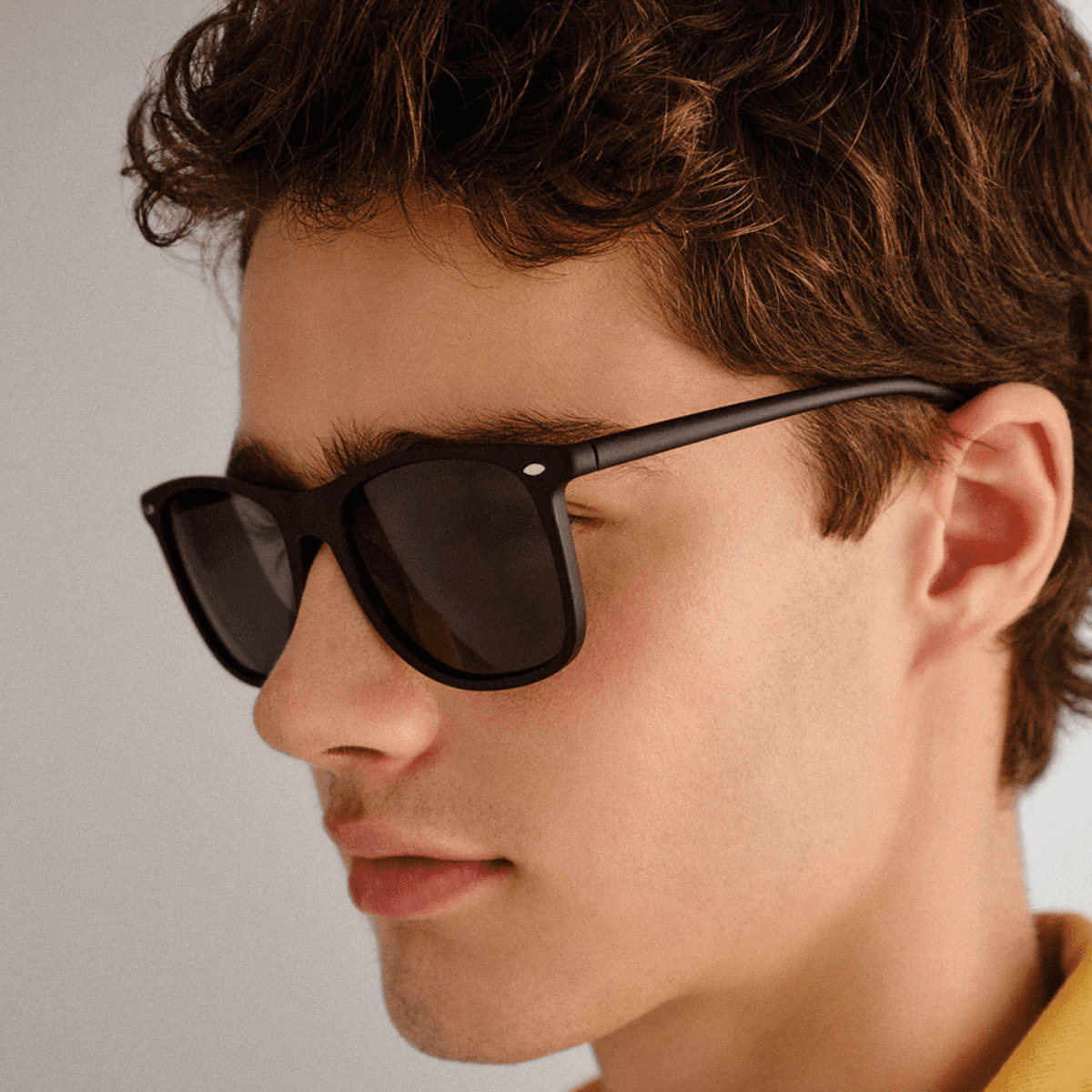 cancer council Enviro Fine 2558863 polarised unisex model 2