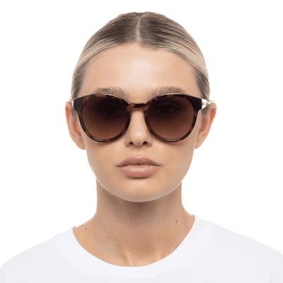 Le Specs Paramount 1502050 Milky Tort