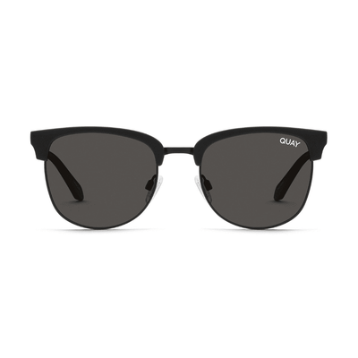 QUAY EVASIVE MATTE BLACK/SMOKE POLARISED