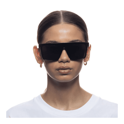 AIRE ARA 2342237 BLACK SQUARE UNISEX SUNGLASS CULTURE FRONT MODEL