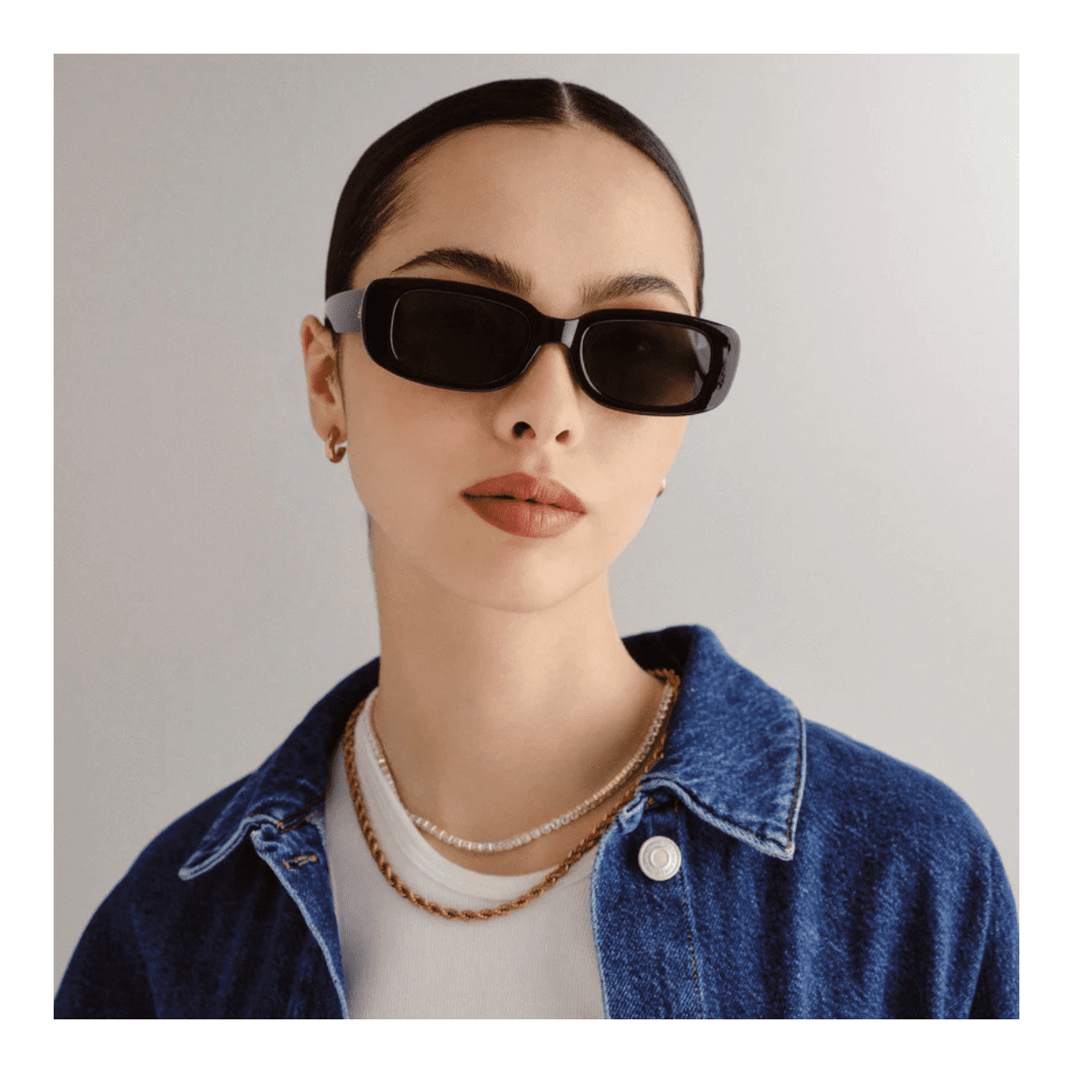 AIRE CERES 2122256 BLACK Rectangle UNISEX SUNGLASS CULTURE FRONT Model