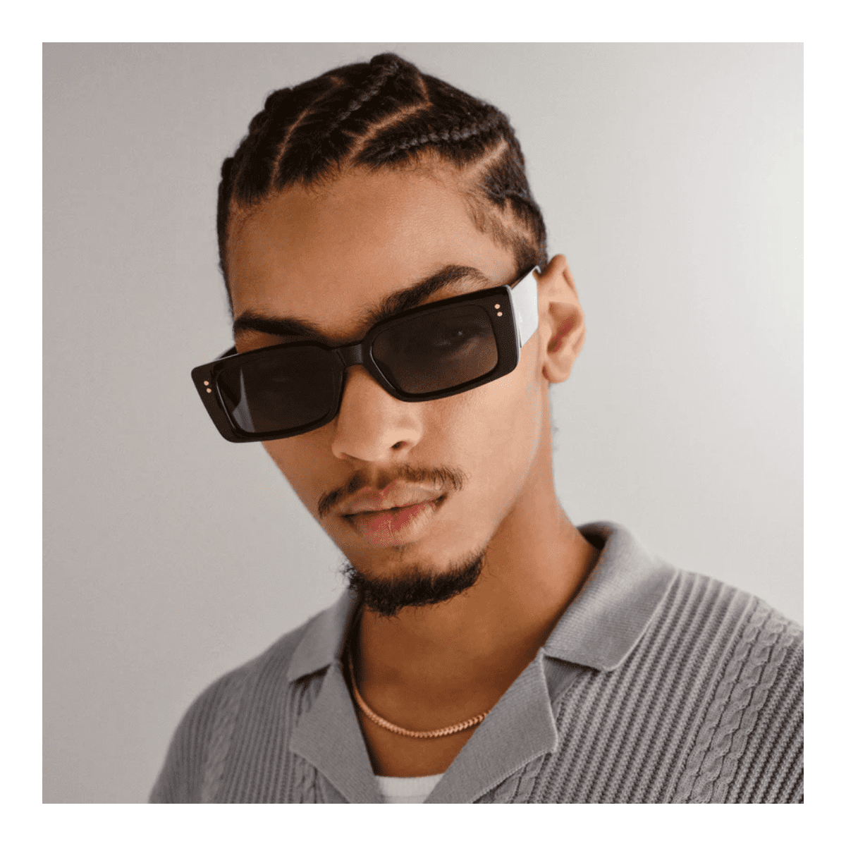 AIRE ORION 222552 BLACK BOLD RECTANGLE UNISEX SUNGLASS CULTURE SIDE MODEL DOWN