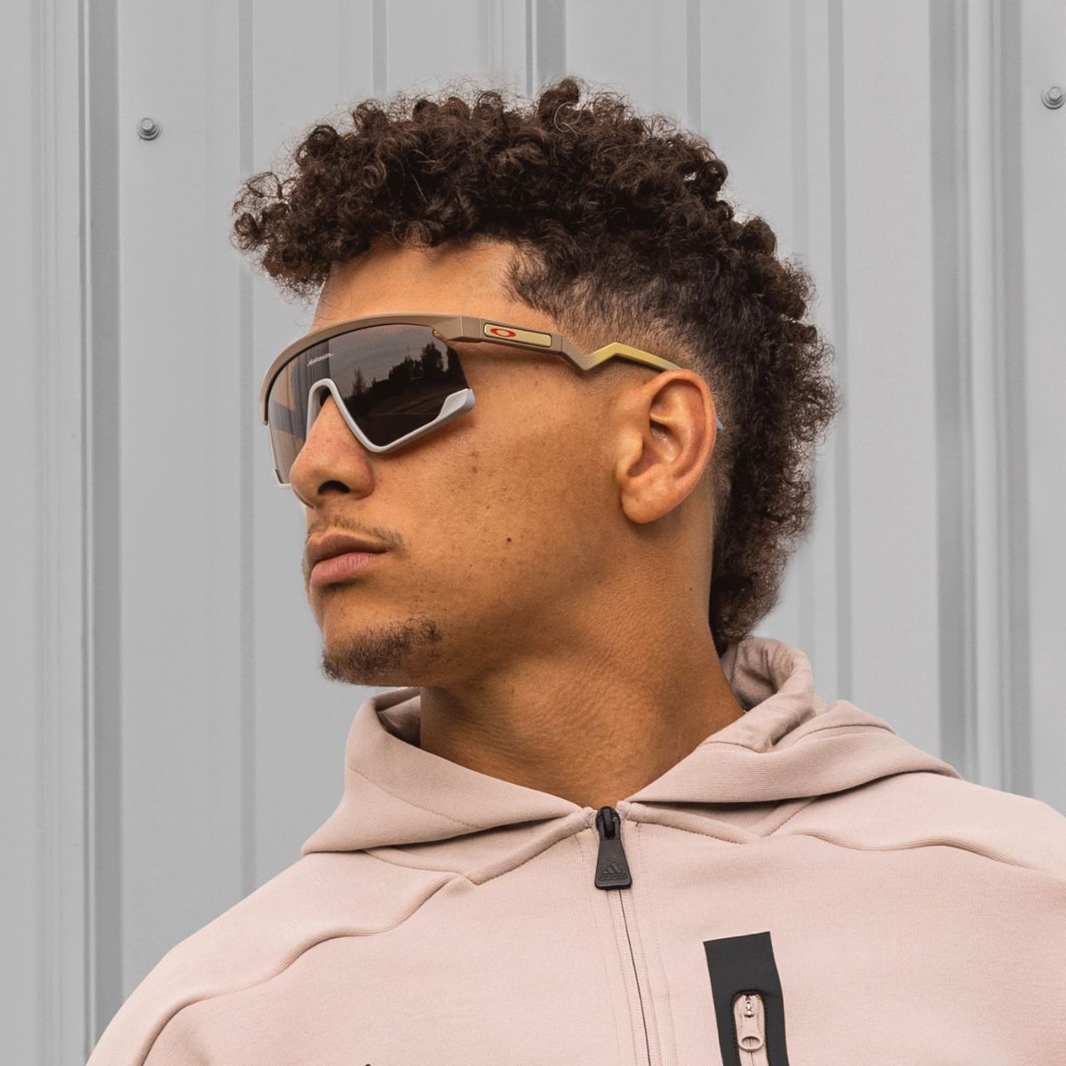 BXTR 9280 08 Patrick Mahomes Mens Sportswear Sunglass Culture Model Side