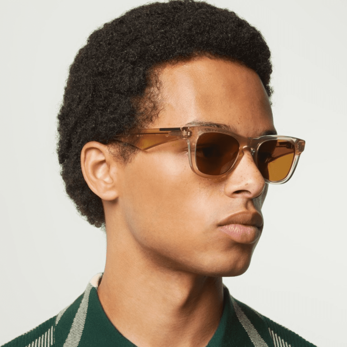 Burberry 4426 41123 73 50 beige transparent unisex sunglass culture MODEL