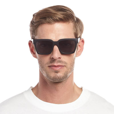 Le Specs Weekend Riot 2102354 Matte Black/Smoke Mono Polarised