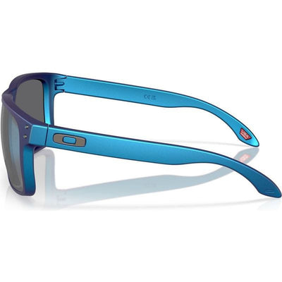 Oakley Holbrook XL OO9417 47 Matte Cyan and Blue Colorshift/Prizm Black Polarised