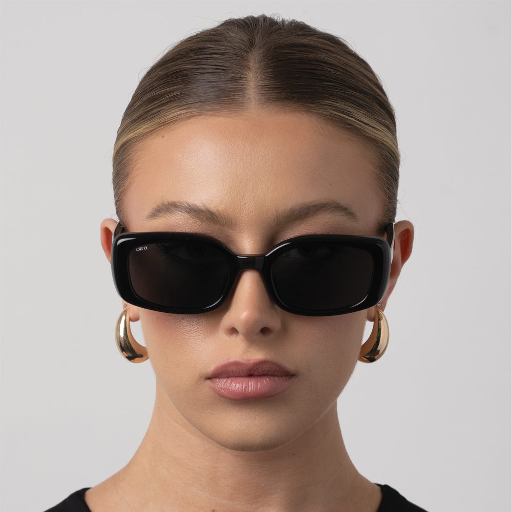 Otra Eyewear Daisy Black/Grey Lens