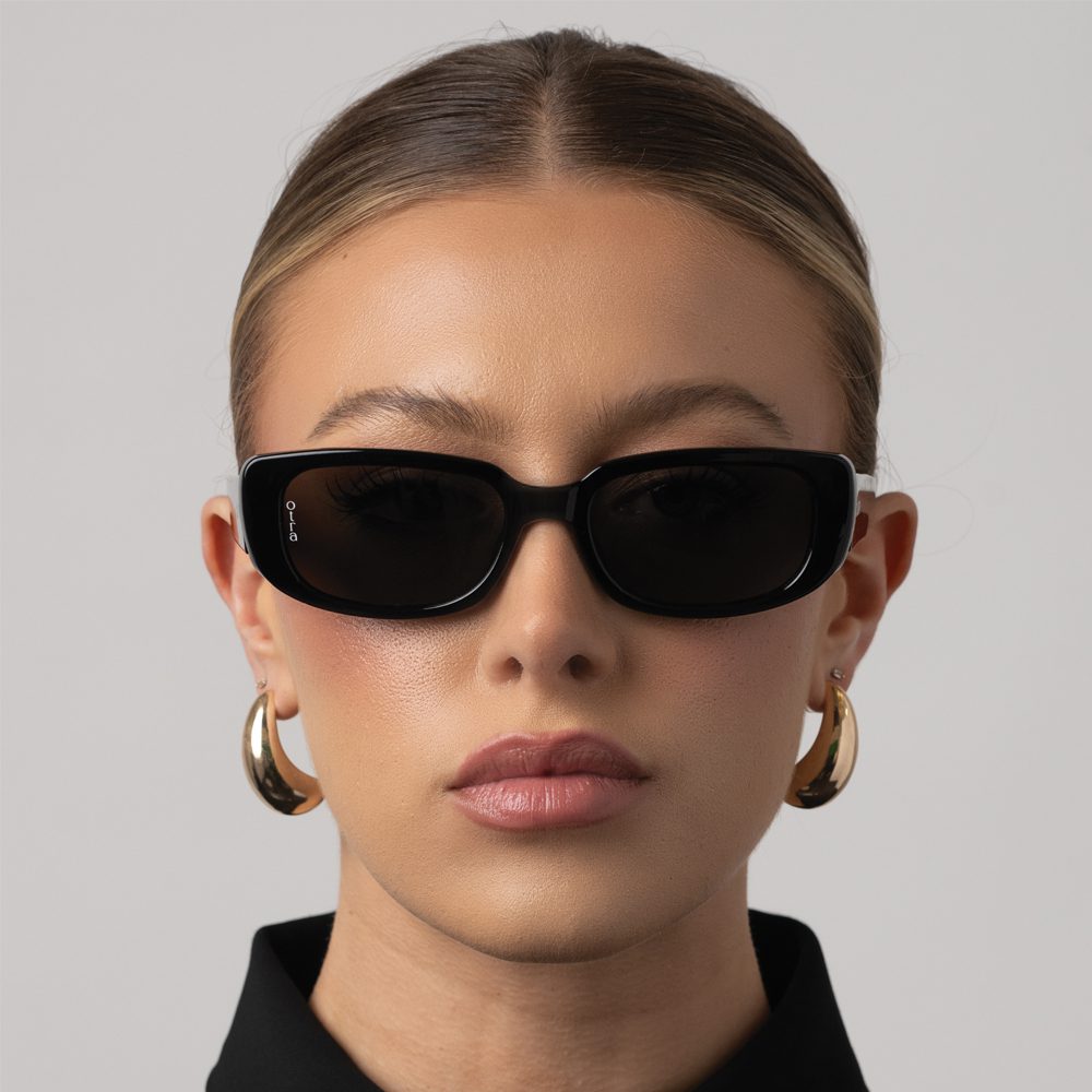 Otra Eyewear Backstreet Black/Smoke